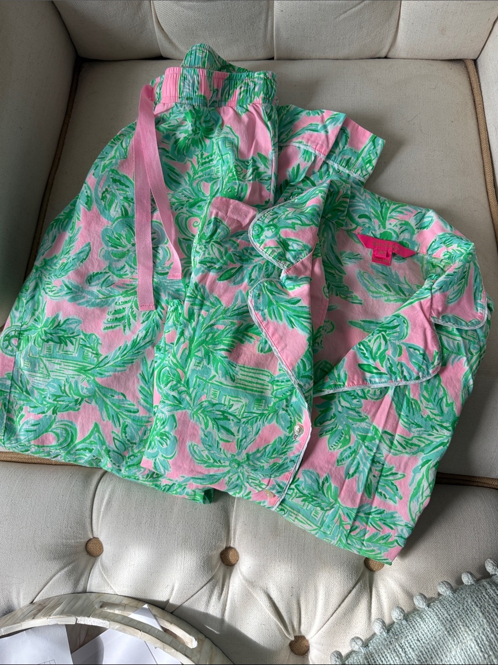 Lilly Pulitzer NWOT Pink and Green Tropical Print Pajama Set- Size: XS
